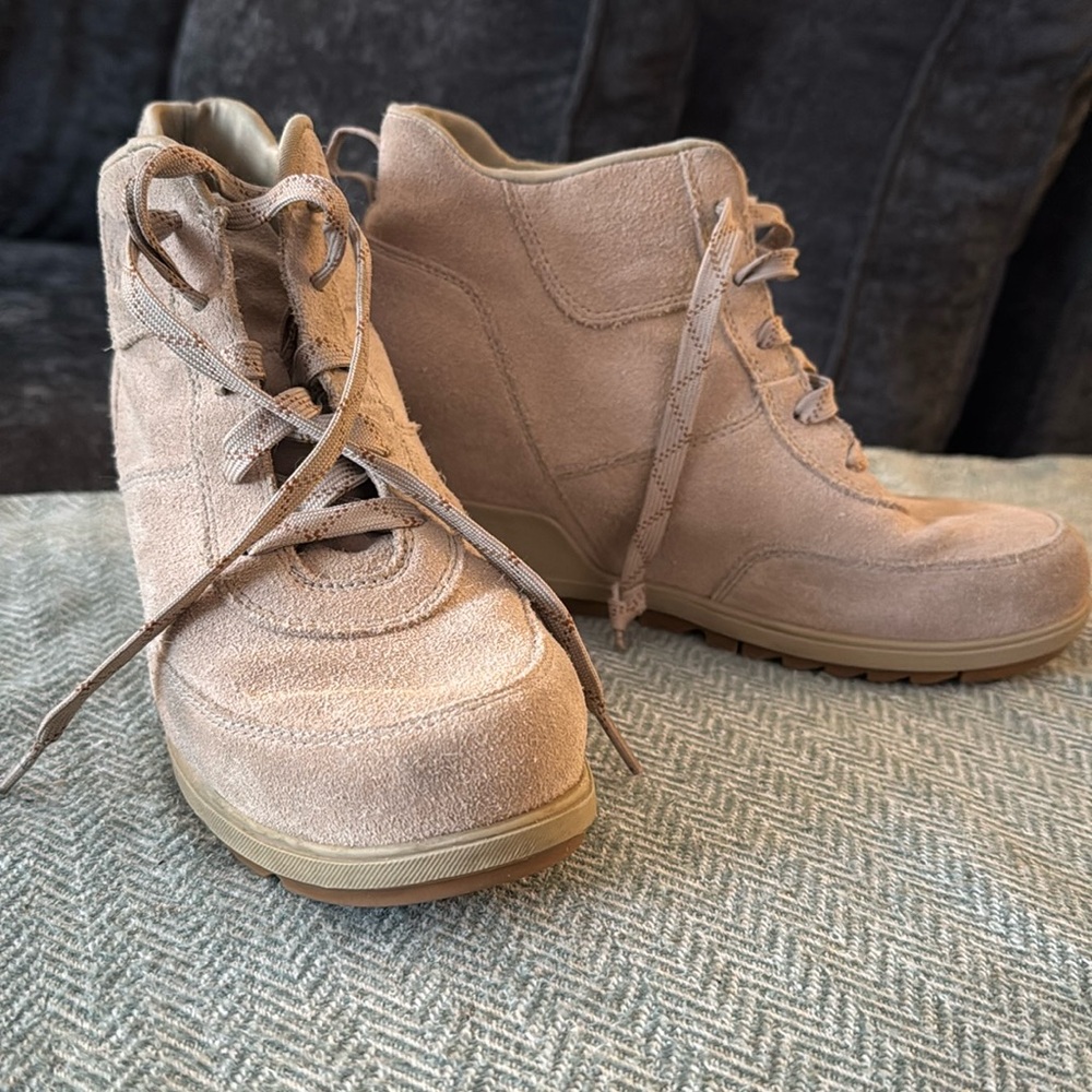 Sorel Evie Sport Lace Taupe Booties